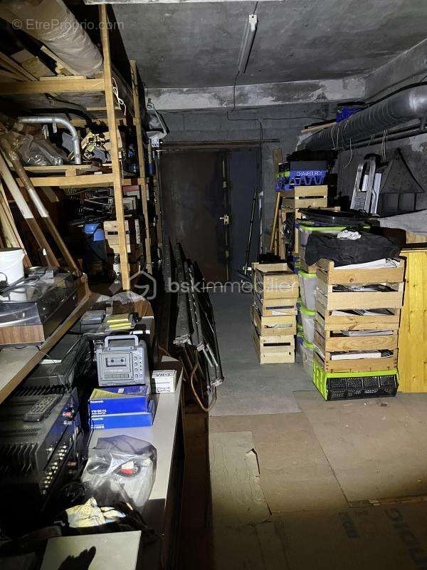 Commerce à MOUTIERS