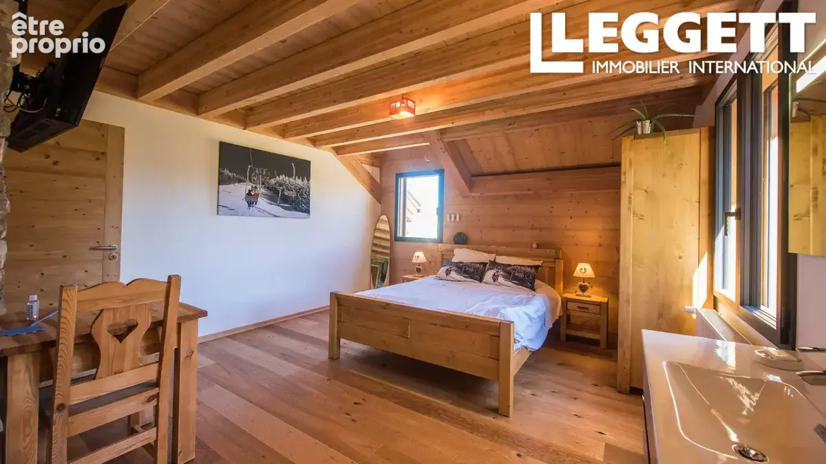 Enchastrayes – Chalet 339 m² avec dépendance et prestations luxe, à 4 km de Barcelonnette - photo 10