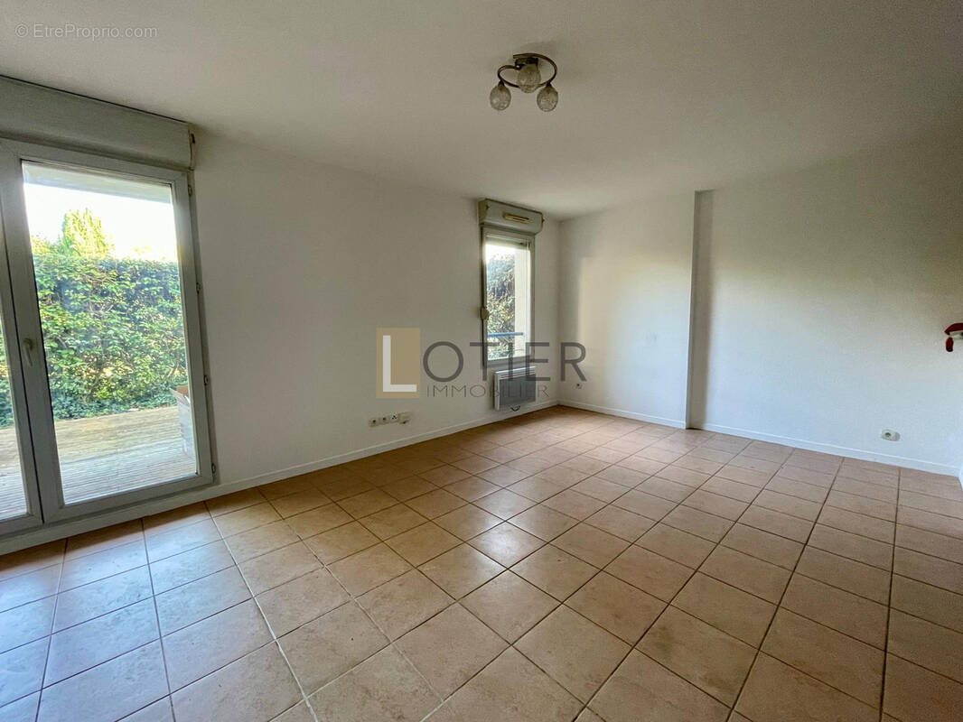 Appartement à CARCASSONNE