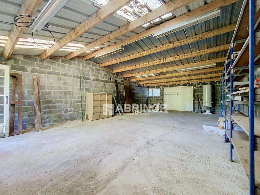 LINSELLES: Maison flamande de 130m2, 3 chambres, cave, jardin de 400m2 SUD et son garage de 61m2 - photo 10