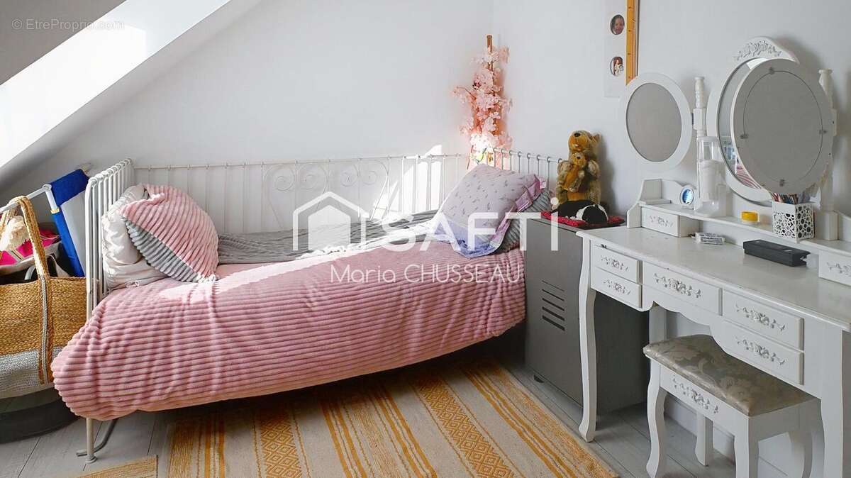 Maison 175 m² à Mezieres-Sur-Seine  - photo 6