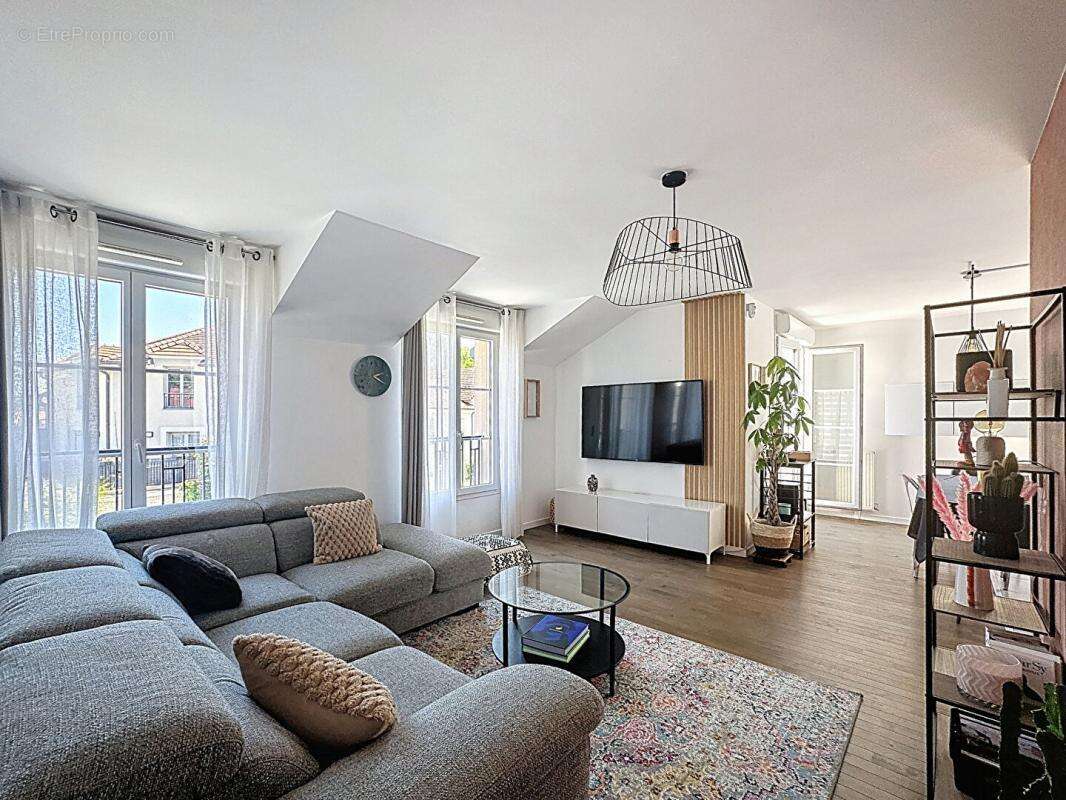 Appartement à BIEVRES