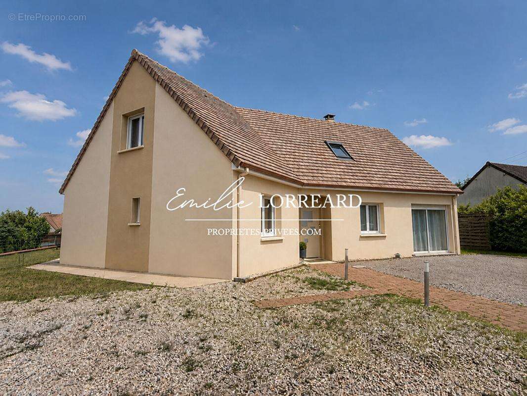 Maison à ECOMMOY