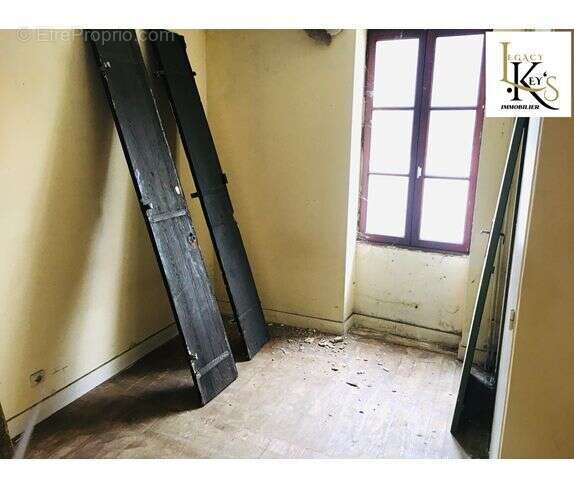 Appartement 120 m² à Cenon  - photo 4