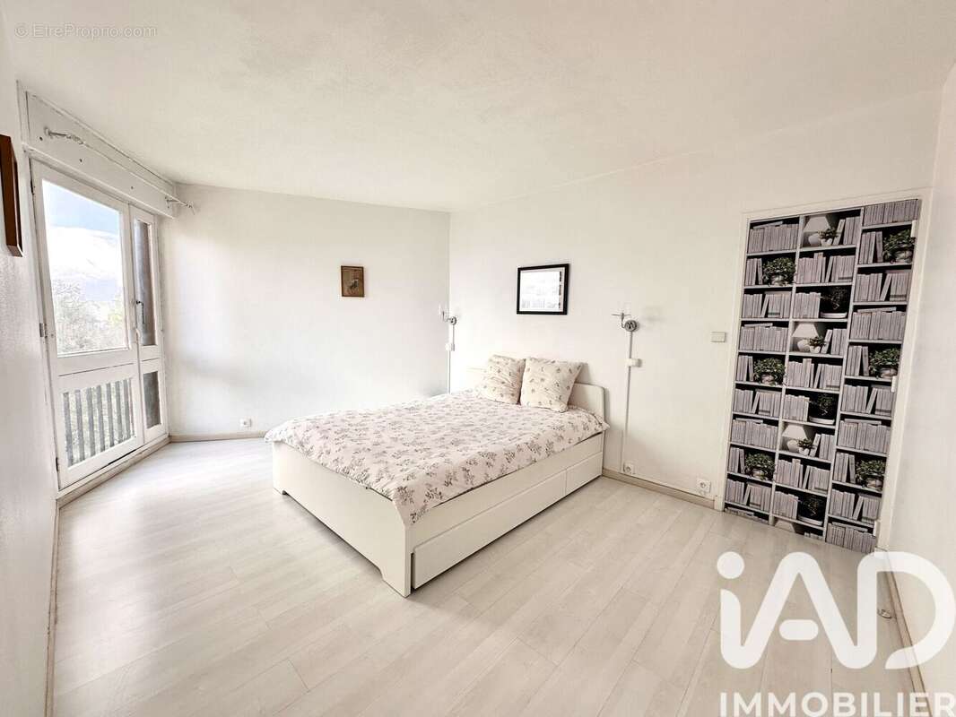 Photo 8 - Appartement à RIS-ORANGIS