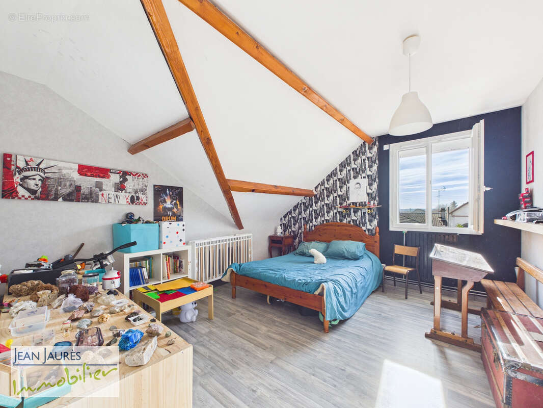 Maison à SAINT-ANDRE-LES-VERGERS