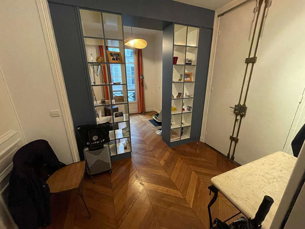 Appartement à PARIS-10E