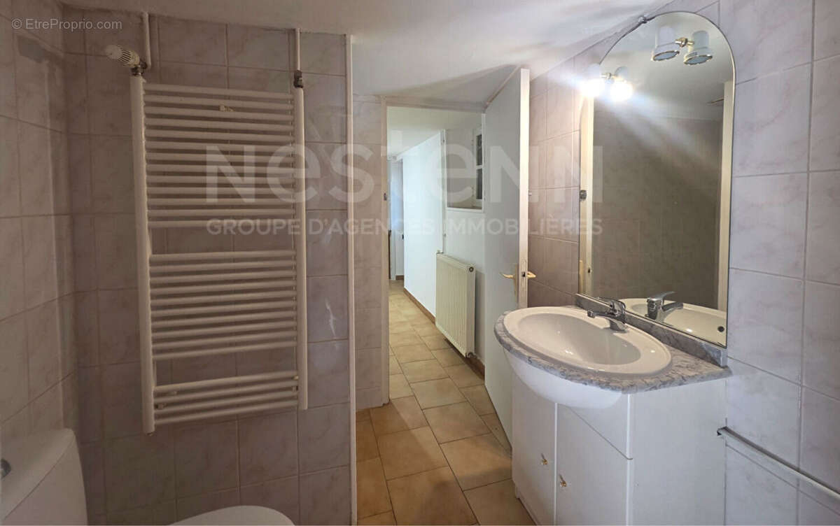 Maison à COULANS-SUR-GEE