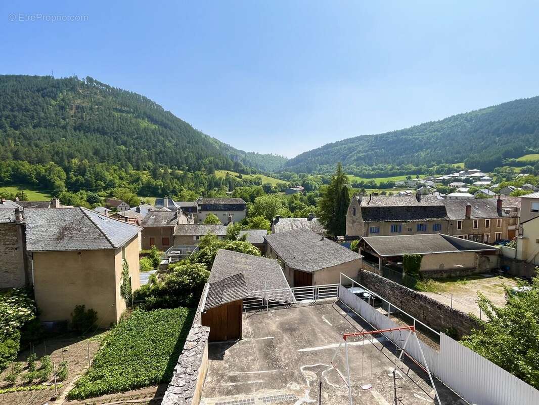 Appartement 368 m² à Chanac  - photo 2