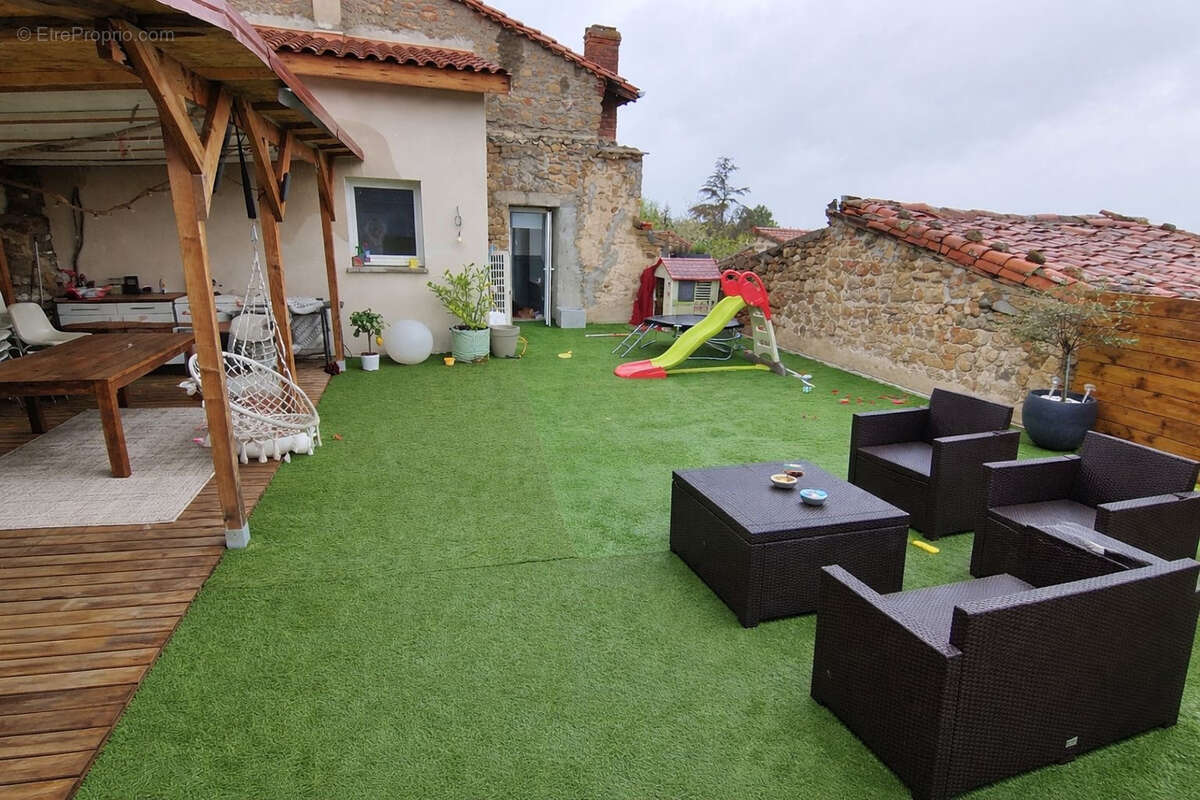 Maison à SOLEYMIEUX
