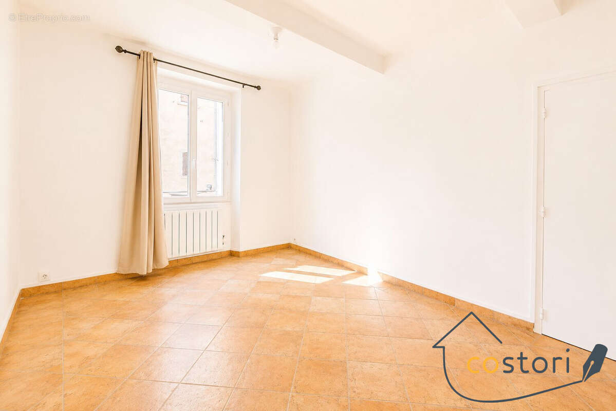 Appartement à TRANS-EN-PROVENCE