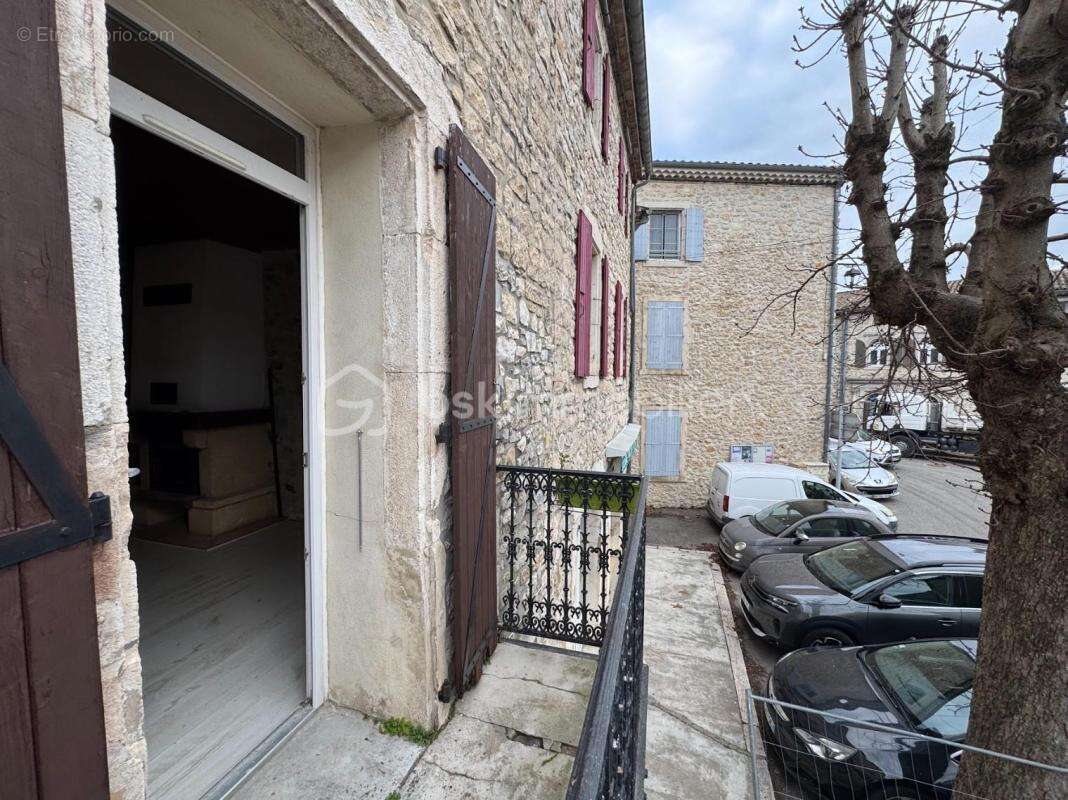 Maison à SAINT-REMEZE