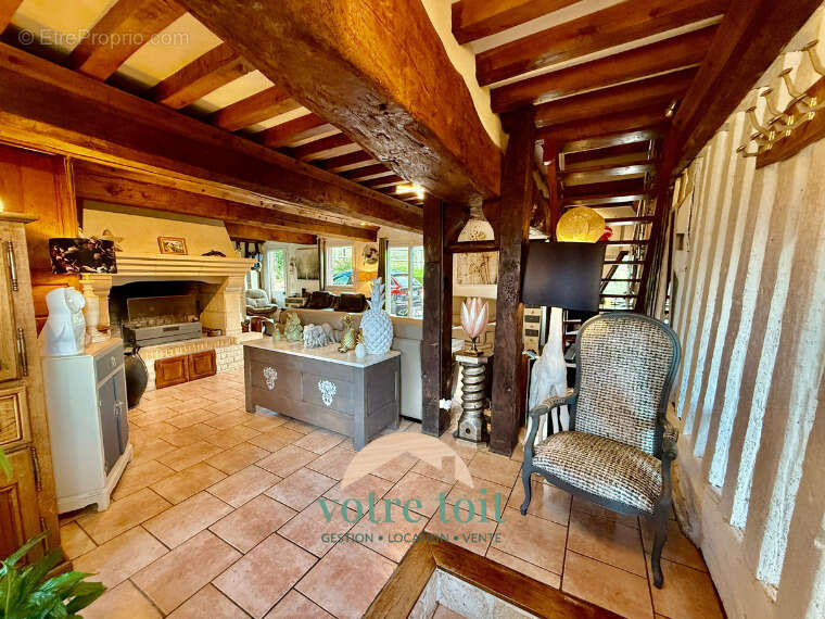 Maison à PONT-L'EVEQUE