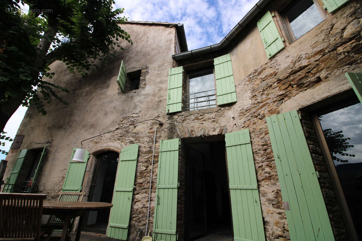 Maison à COLOMBIERES-SUR-ORB