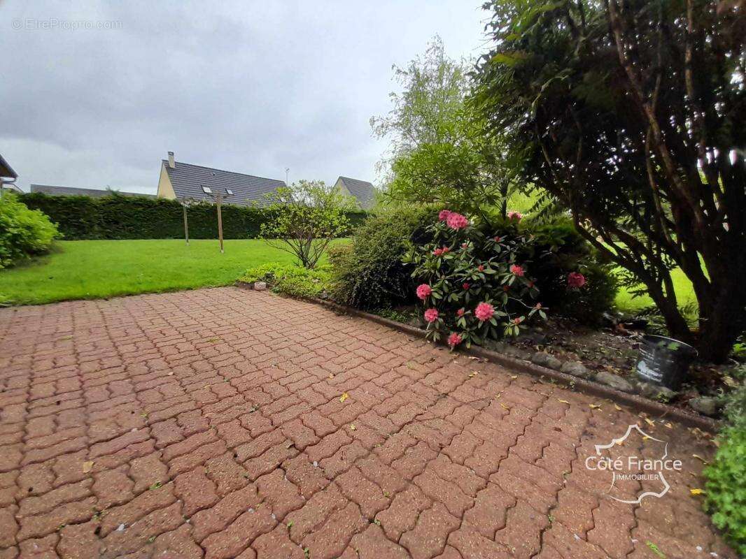 Maison à LA CAPELLE