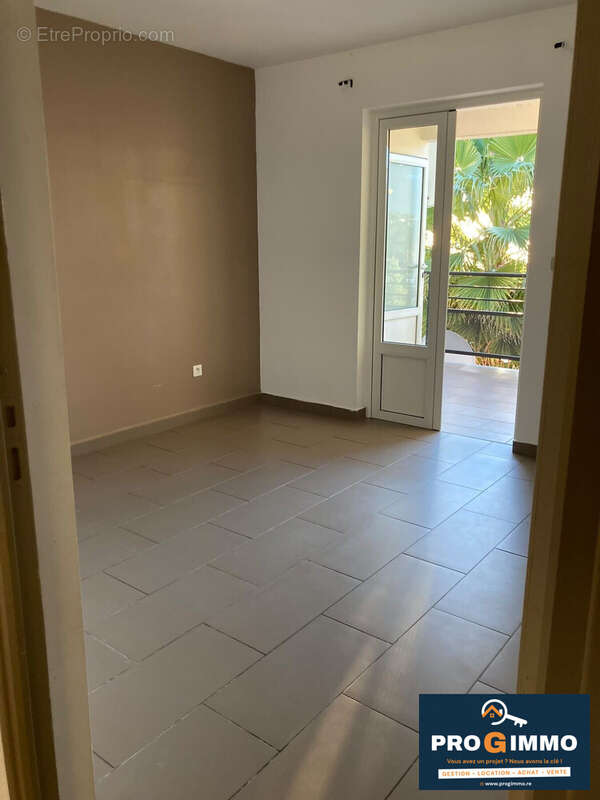 Appartement 467 m² à Le Tampon  - photo 8