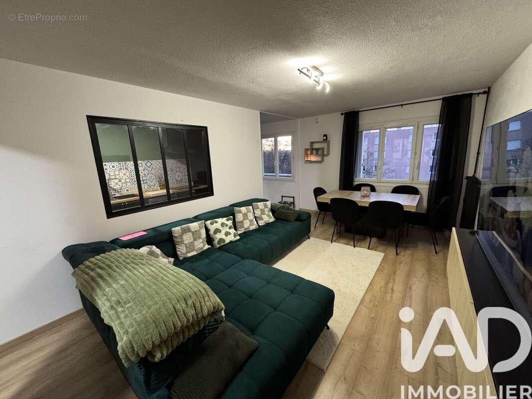 Photo 2 - Appartement à FLEURY-LES-AUBRAIS