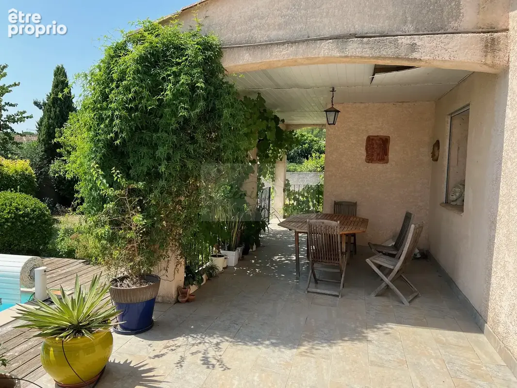 En vente à Sommières : maison de 113.24m2 avec terrasse - photo 2