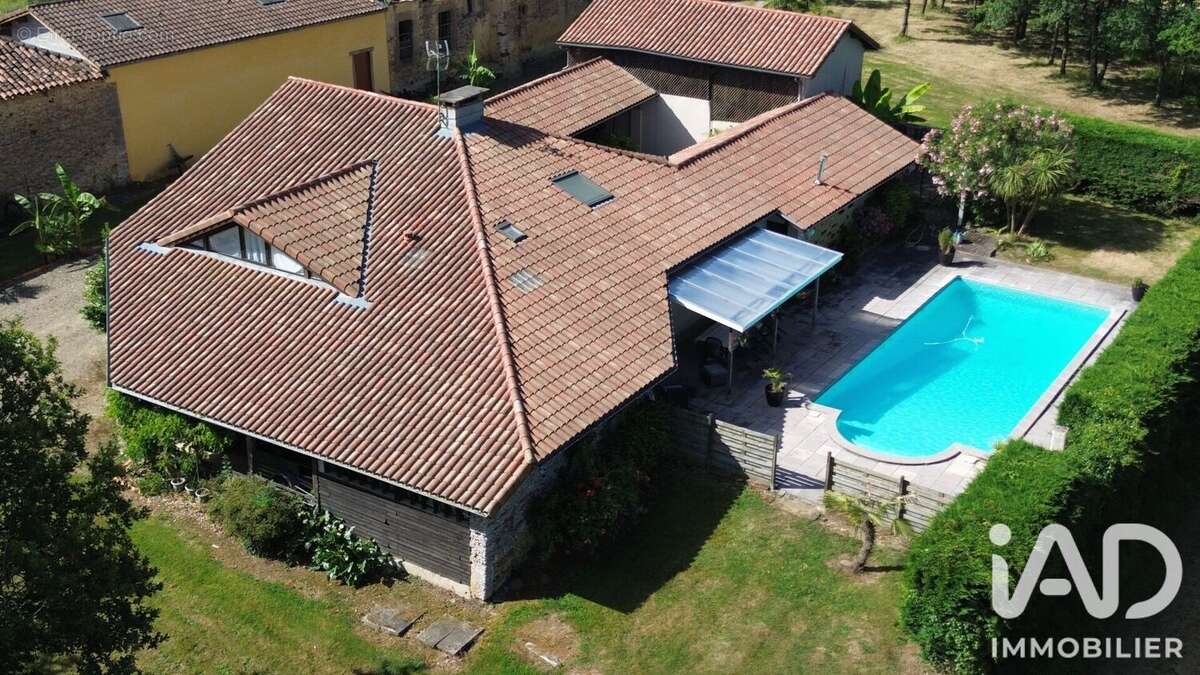 Photo 3 - Maison à LE HOUGA