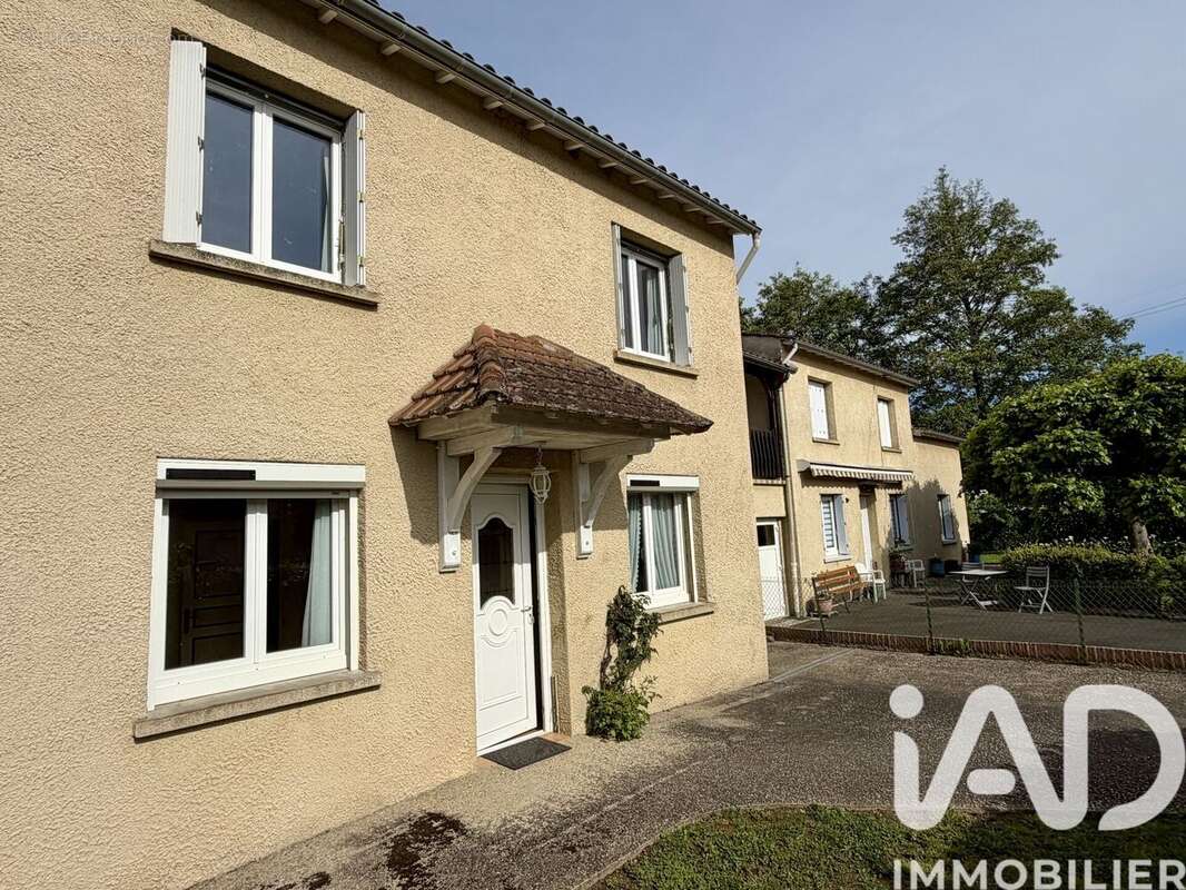 Photo 2 - Maison à LACAPELLE-MARIVAL