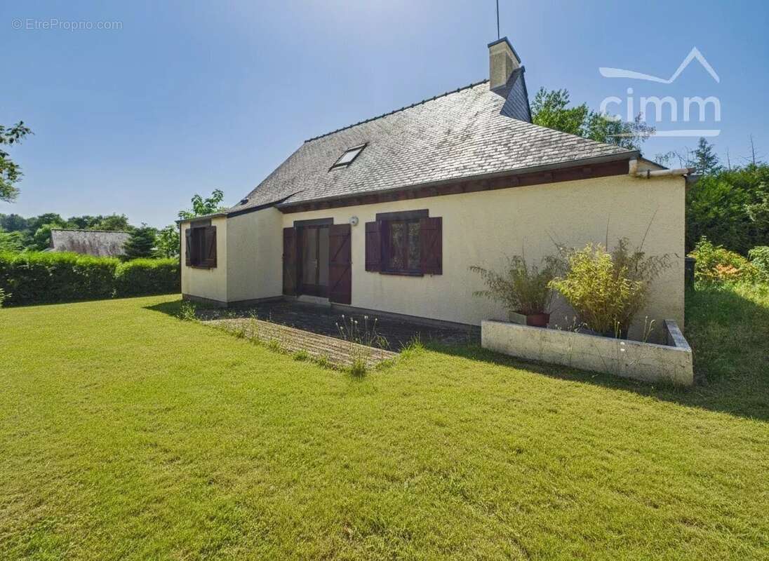 Maison à MAURE-DE-BRETAGNE