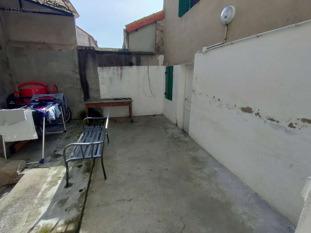 Maison à VARENNES-SUR-ALLIER