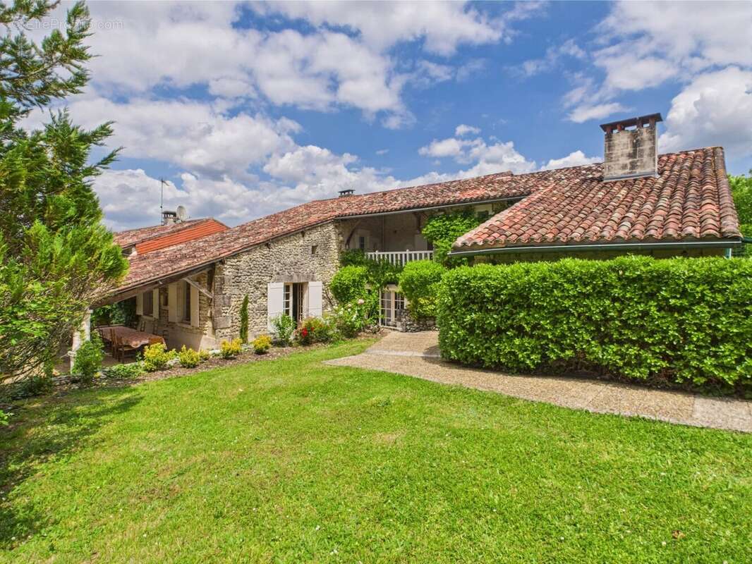 Maison à VERTEILLAC