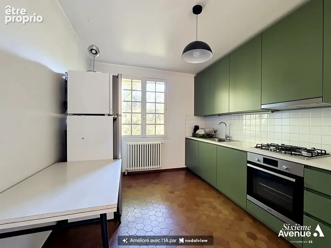 Maison avec vue panoramique Saint-Cyr-Sur-Le-Rhône de 165m² utiles. - photo 5
