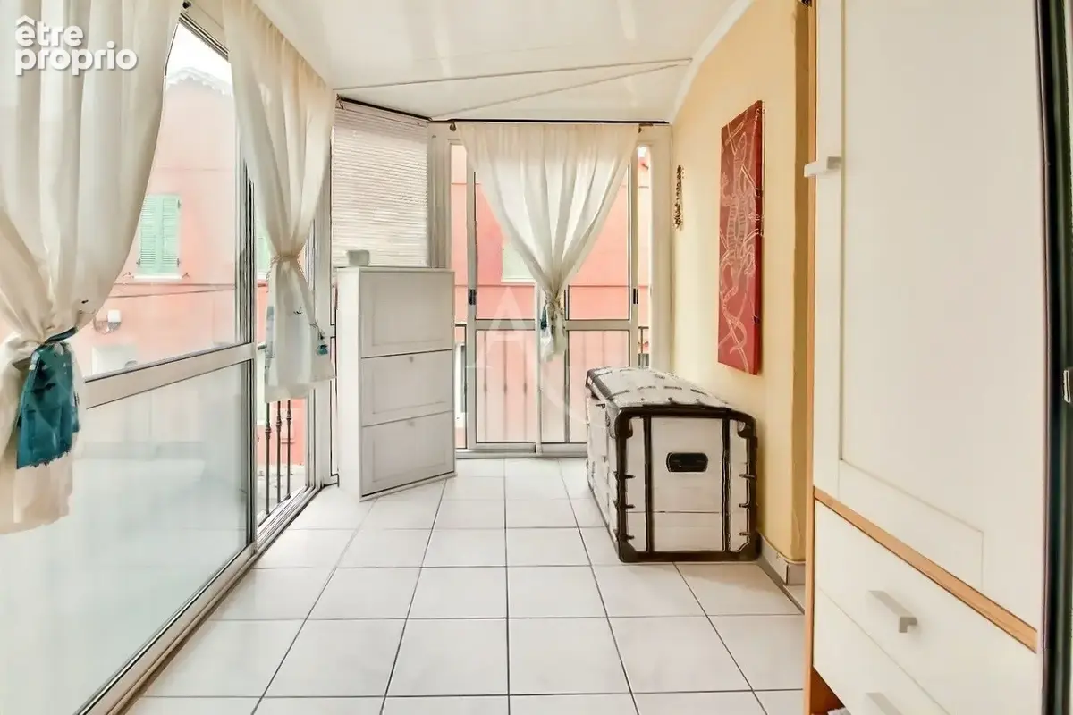 Beau T4 rénové en maison de ville au calme, véranda et balcon ! - photo 6