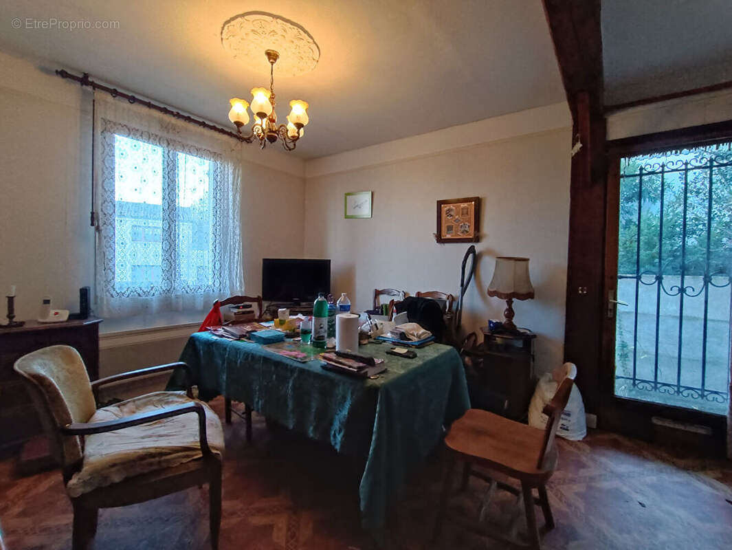 Maison à FONTENAY-LE-FLEURY