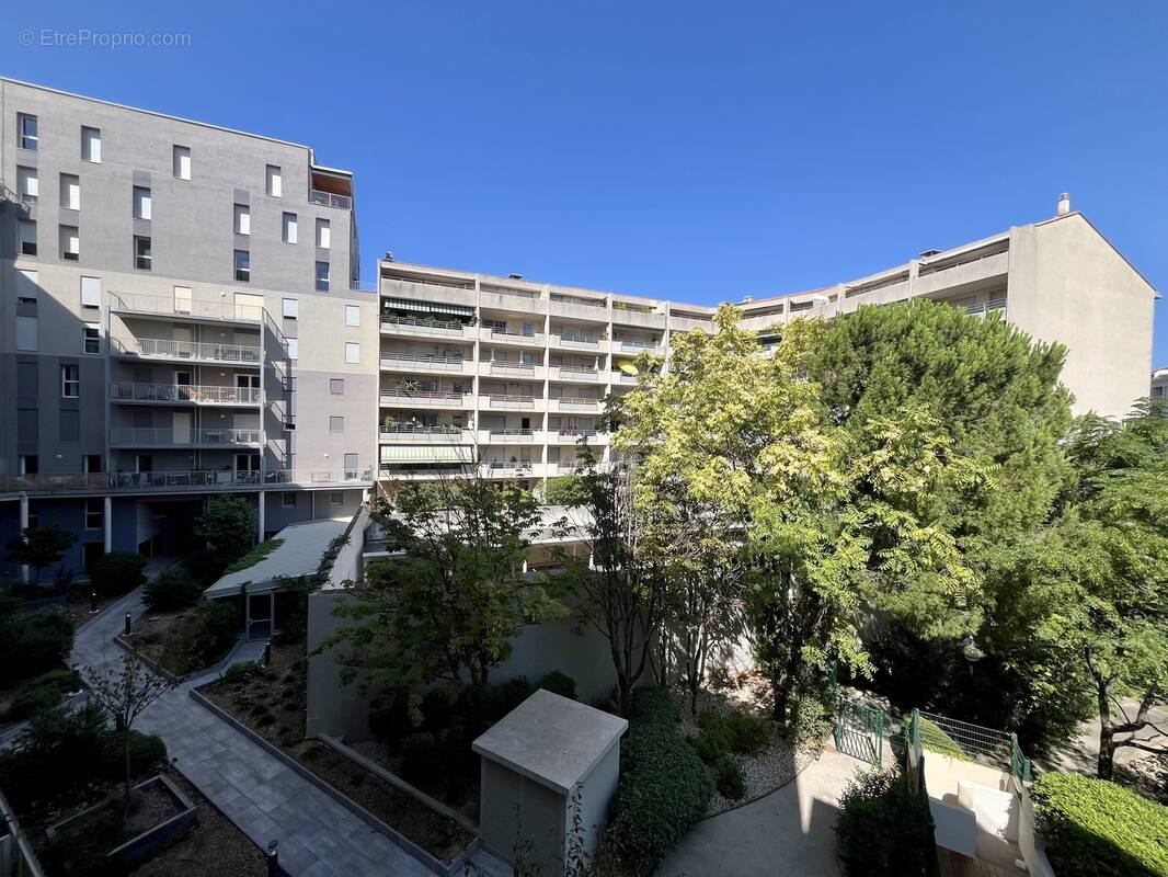 Appartement à MARSEILLE-6E
