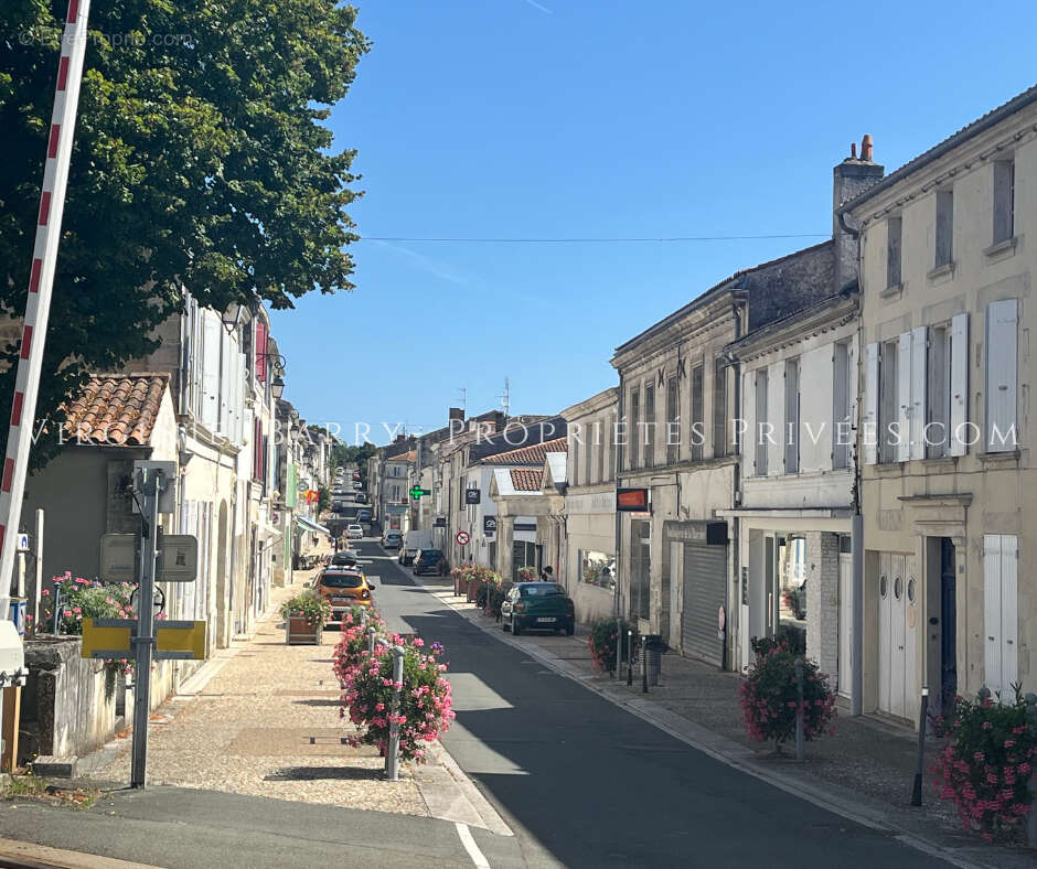 Appartement à TONNAY-CHARENTE
