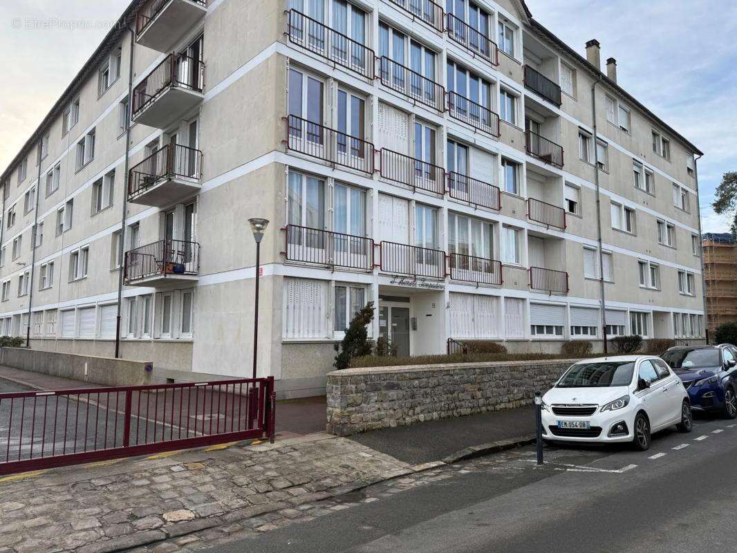 Appartement à FONTAINEBLEAU