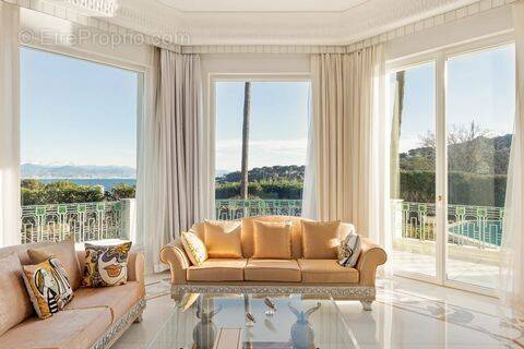 Maison à ANTIBES