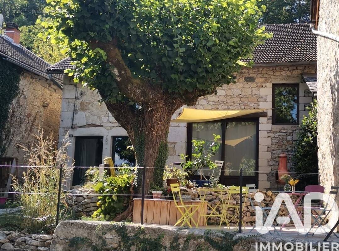 Photo 1 - Maison à VIRIEU-LE-PETIT