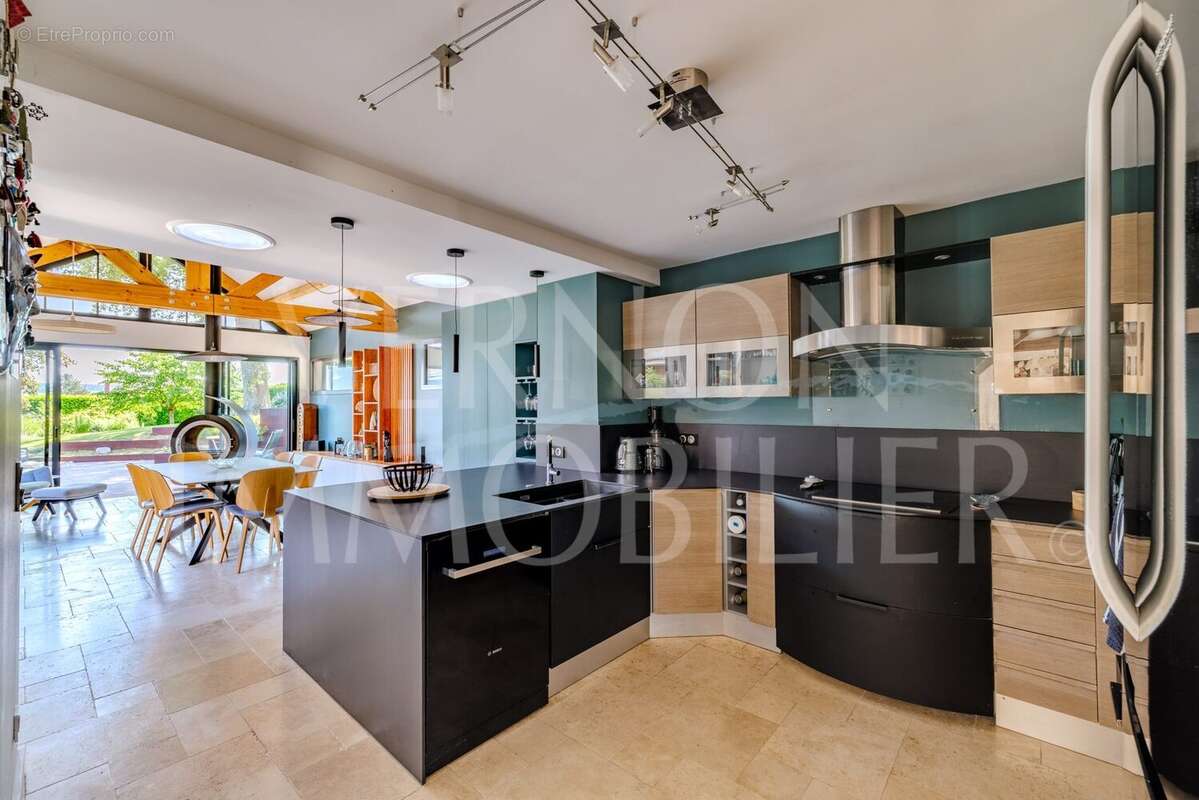 Maison 183 m² à Vernon  - photo 3