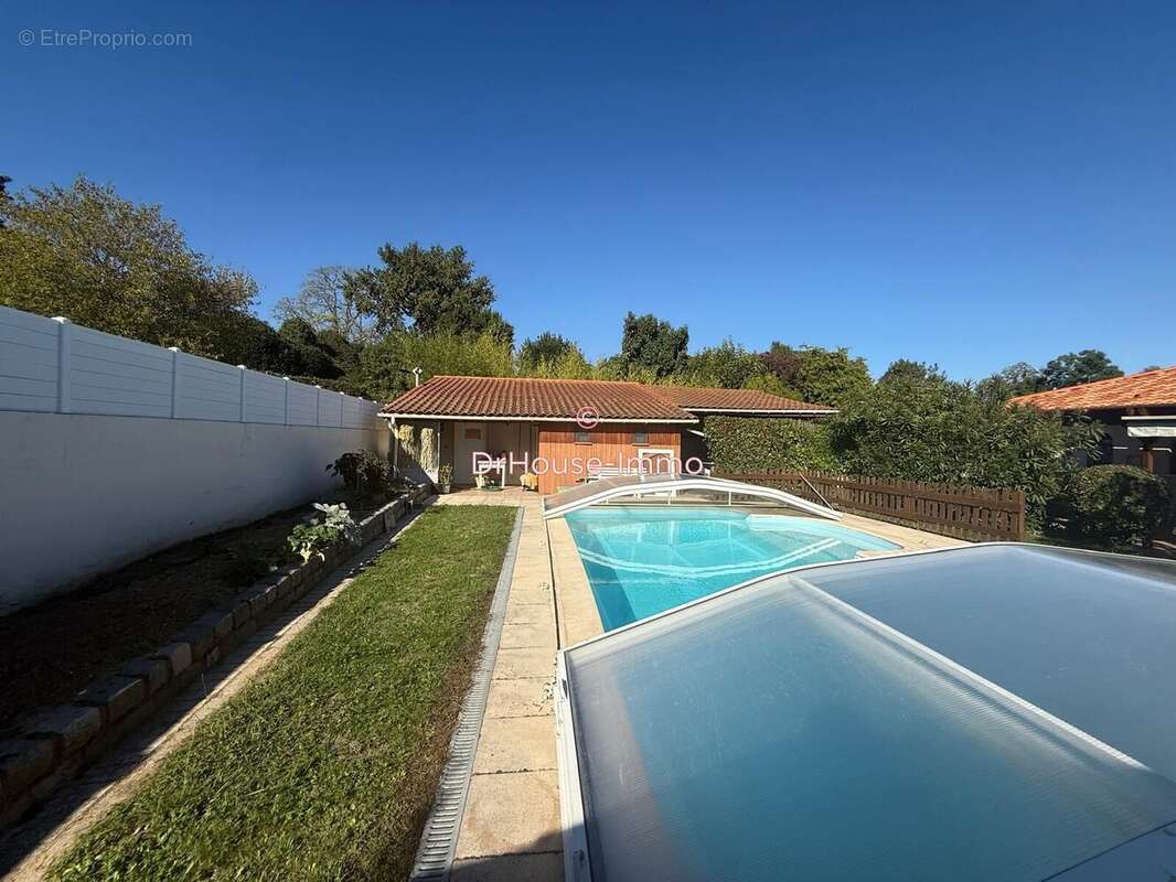 Maison à ARTIGUES-PRES-BORDEAUX