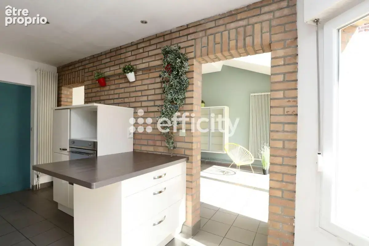 Maison 7 pièces 230 m² à vendre à Croix (59170) - photo 5