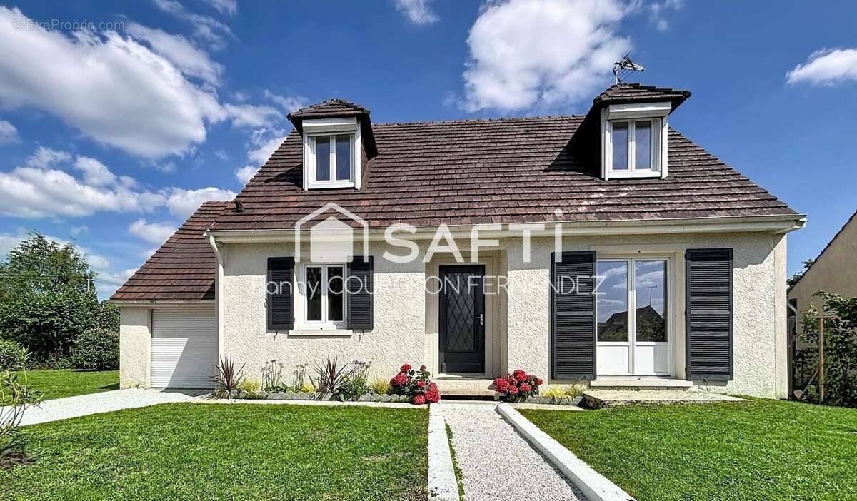Photo 2 - Maison à LAMORLAYE