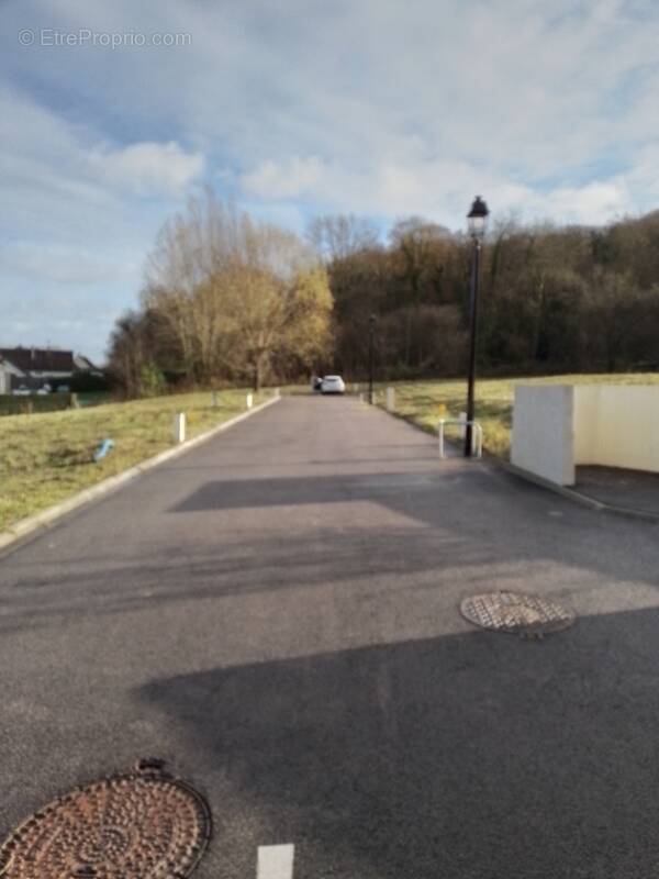 Terrain à CREPY-EN-VALOIS