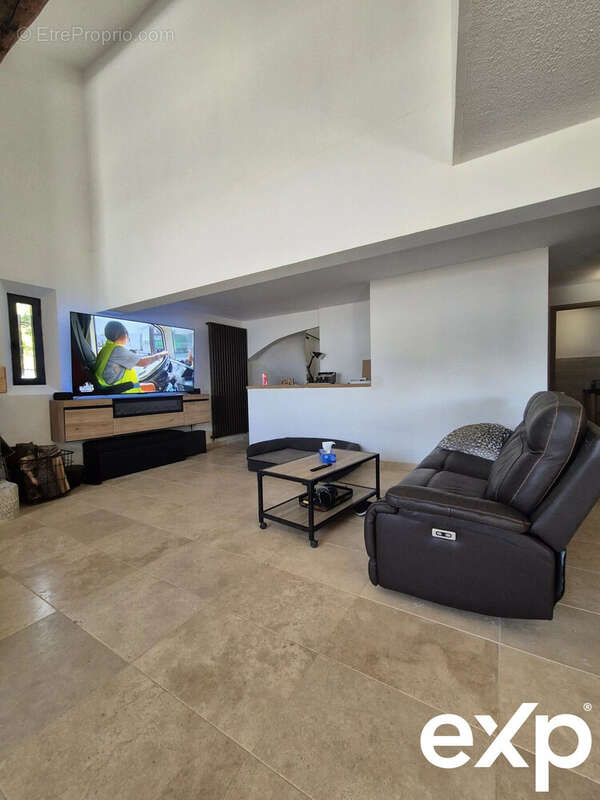 Maison à ROQUEVAIRE