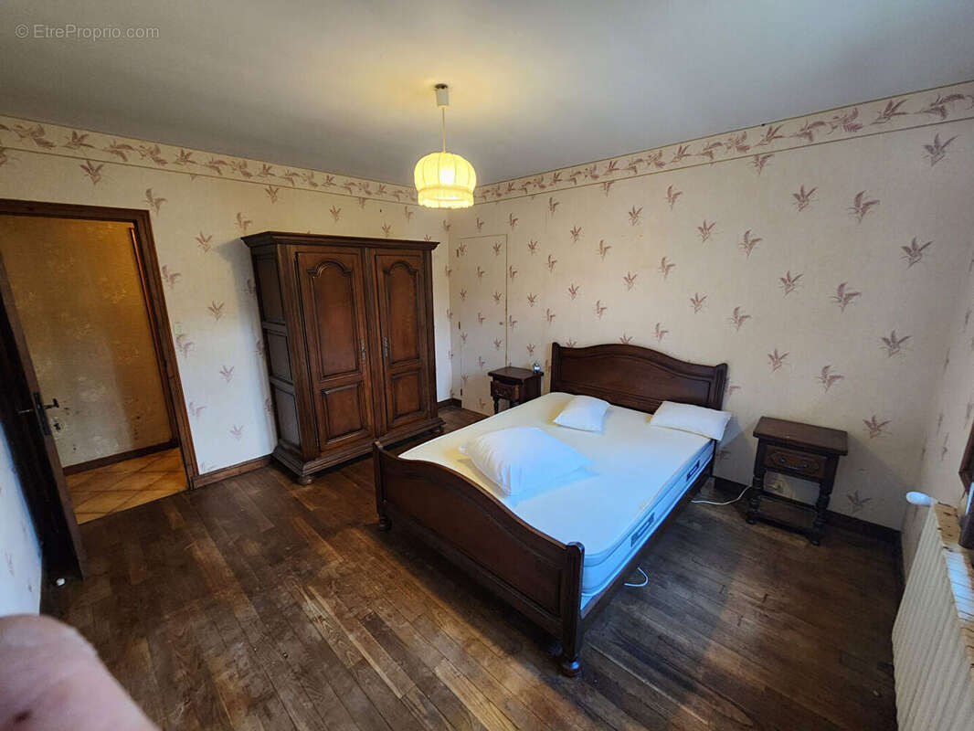 Maison à CHEIN-DESSUS