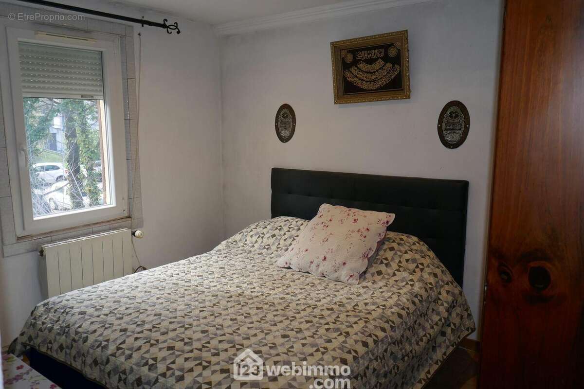 Habitation principale étage : Chambre 10,37m²