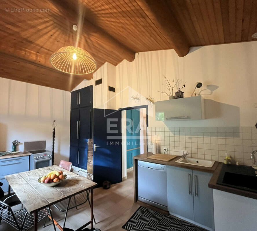 Maison à PERNES-LES-FONTAINES