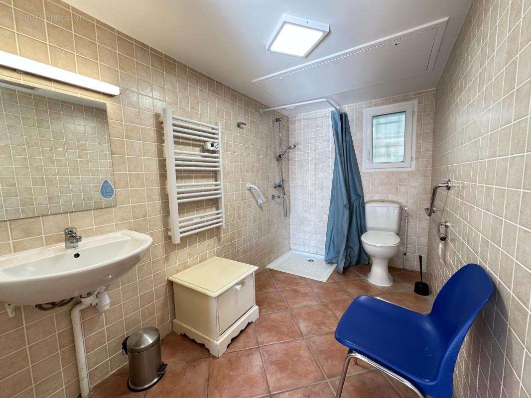 A vendre, Gréoux les Bains, Appartement de rapport sous bail commercial - photo 8