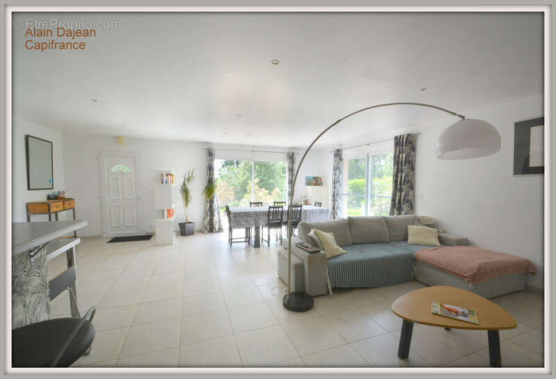 A vendre Maison Contemporaine  6 pièces MONBAHUS (47)-131 M2 -Terrain arboré 2000 M2 - photo 5