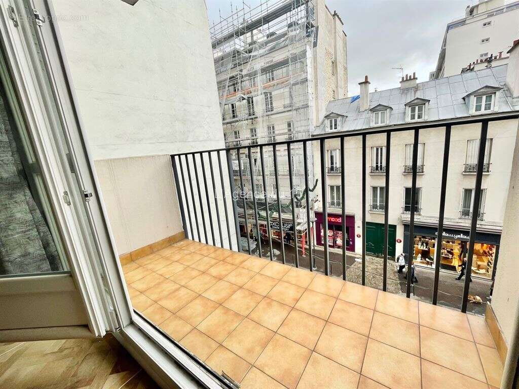 Appartement à PARIS-15E