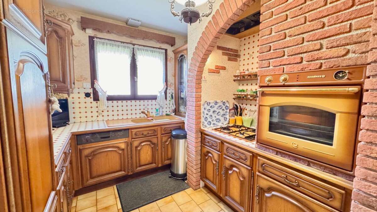 Maison à ARES
