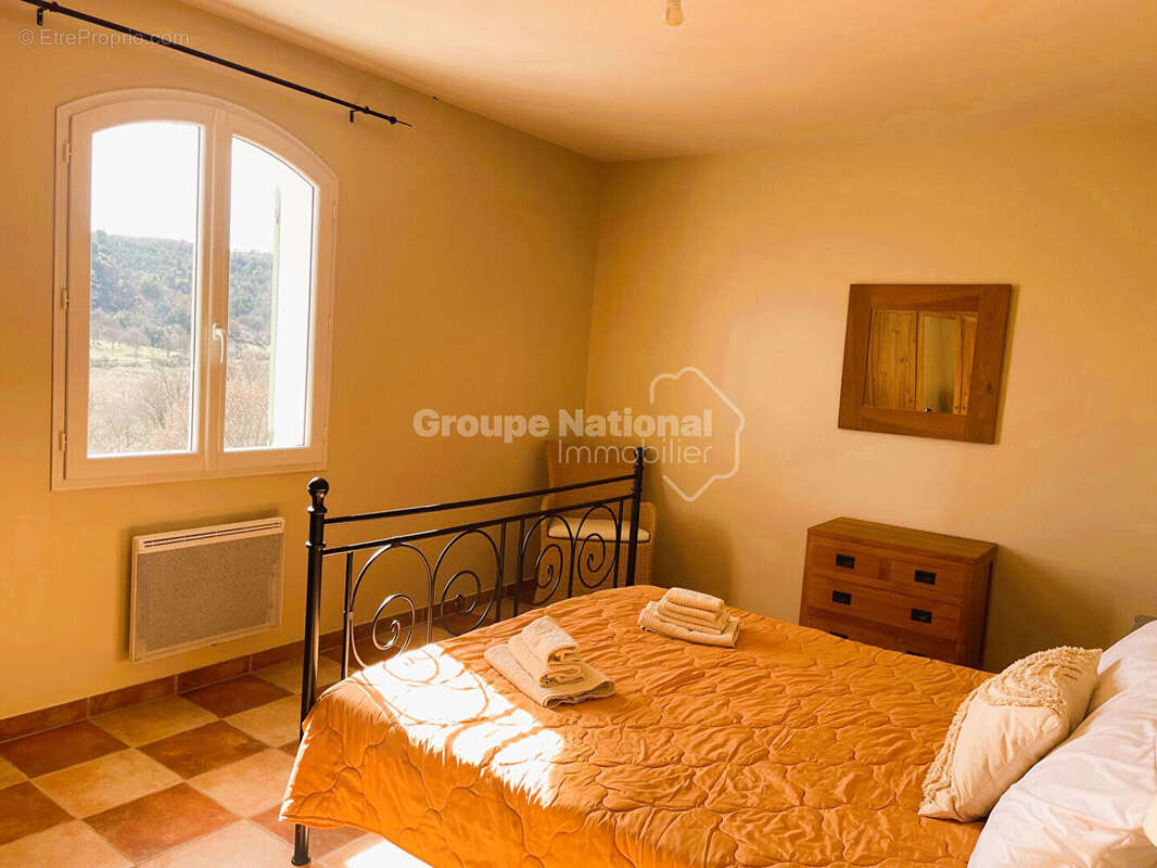 Maison à ALLEMAGNE-EN-PROVENCE