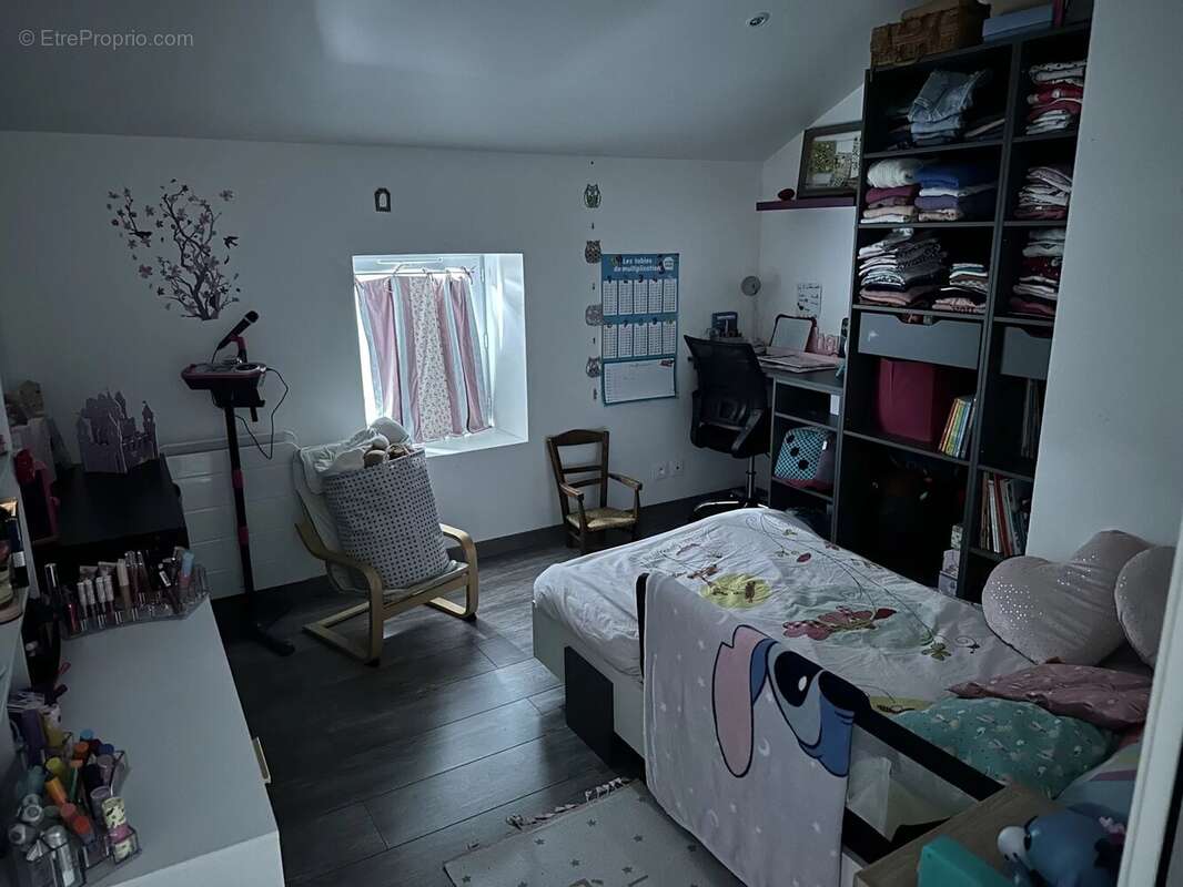 Maison à CHATEAU-GARNIER